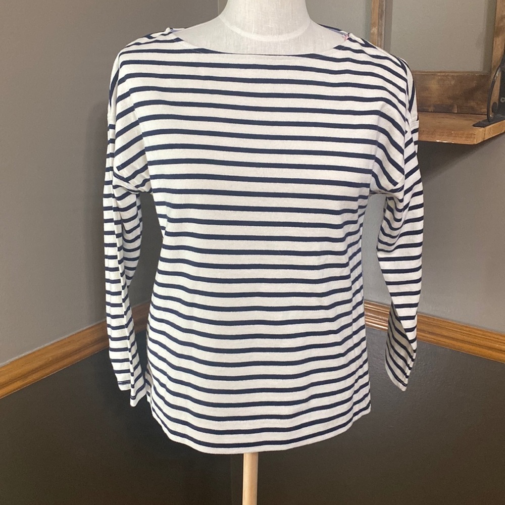 Vineyard vines cream & navy striped boatneck long sleeve top size Small
